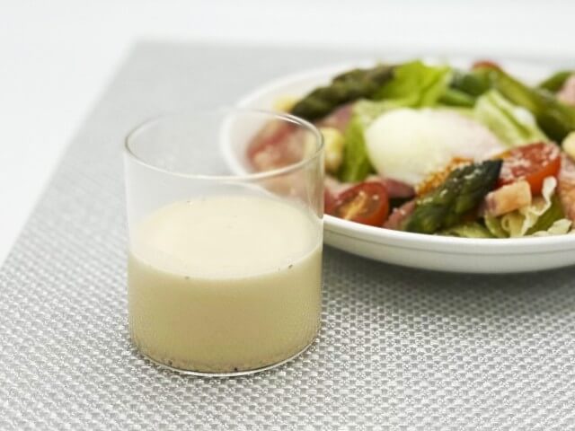 シーザー味噌ドレッシングサラダ