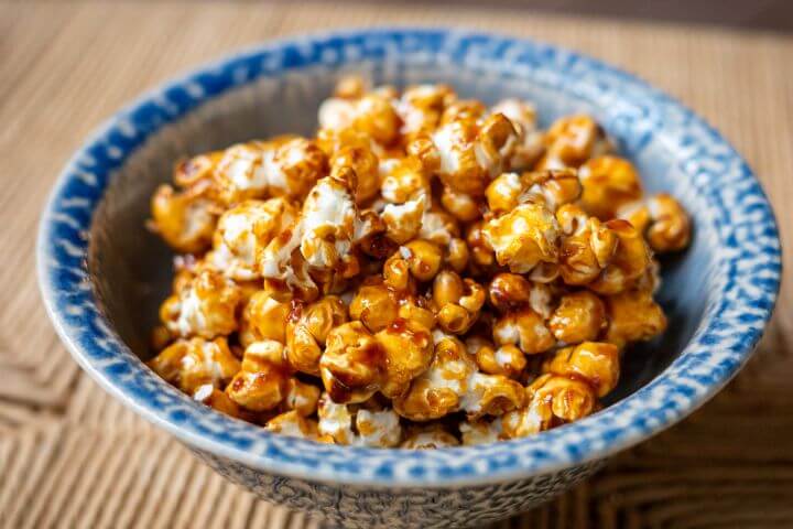 キャラメル味噌ポップコーン